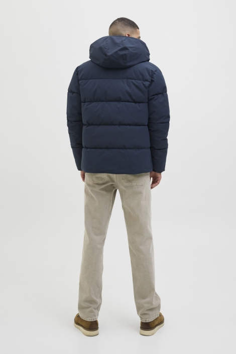 Jack & Jones blauwe heren jas | Model achteraanzicht