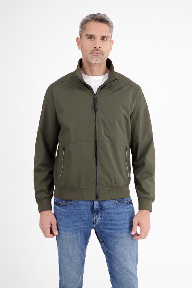 Lerros groene heren jas | Model vooraanzicht
