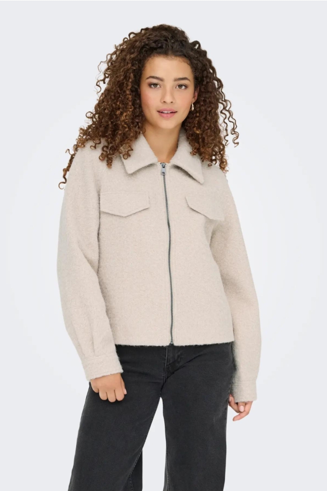 Only beige dames jas | Model vooraanzicht