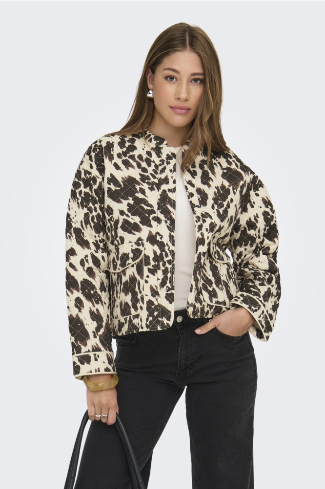 Only beige dames jas | Model vooraanzicht