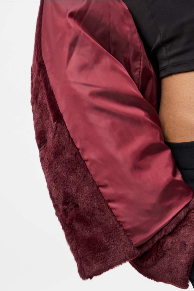 Pieces bordeaux dames jas | Close up