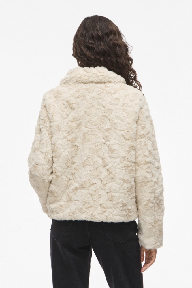 Vila ecru dames jas | Model achteraanzicht