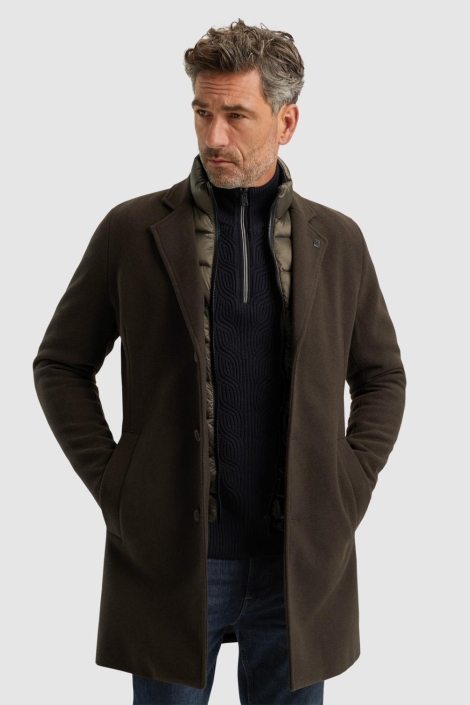 Vanguard bruine heren jas | Model vooraanzicht