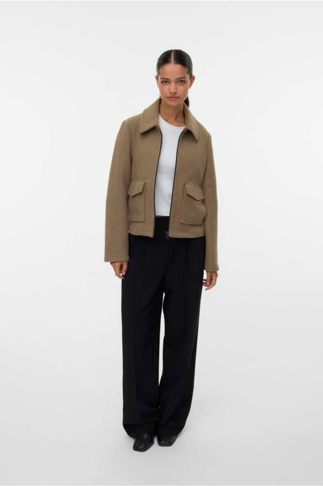 Vero Moda camel dames jas | Model