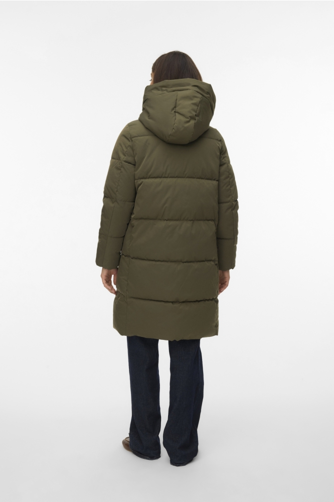 Vero Moda groene dames jas | Model vooraanzicht