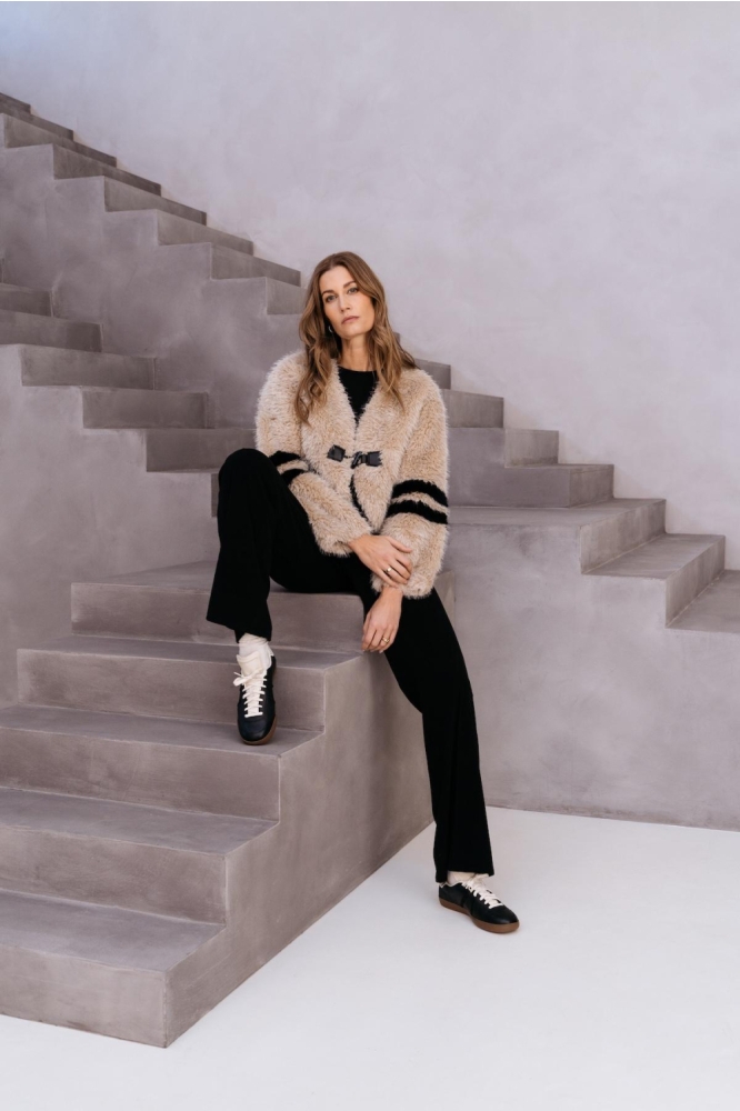Maicazz beige dames jas | Model
