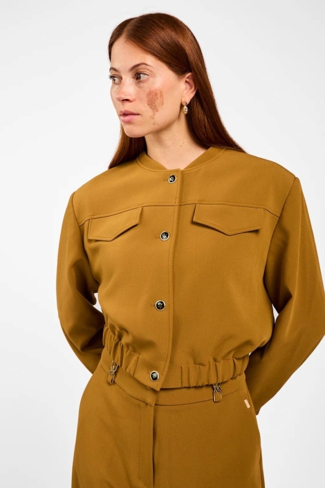 Aaiko camel dames jas | Model vooraanzicht