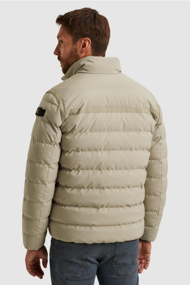PME legend beige heren jas | Model achteraanzicht
