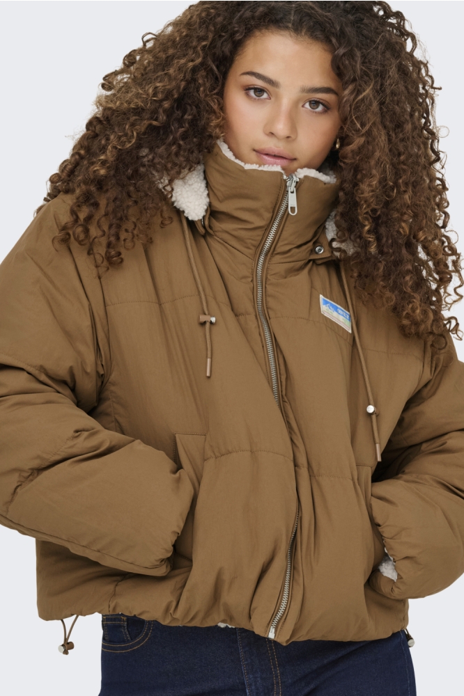 Only witte dames jas | Model vooraanzicht