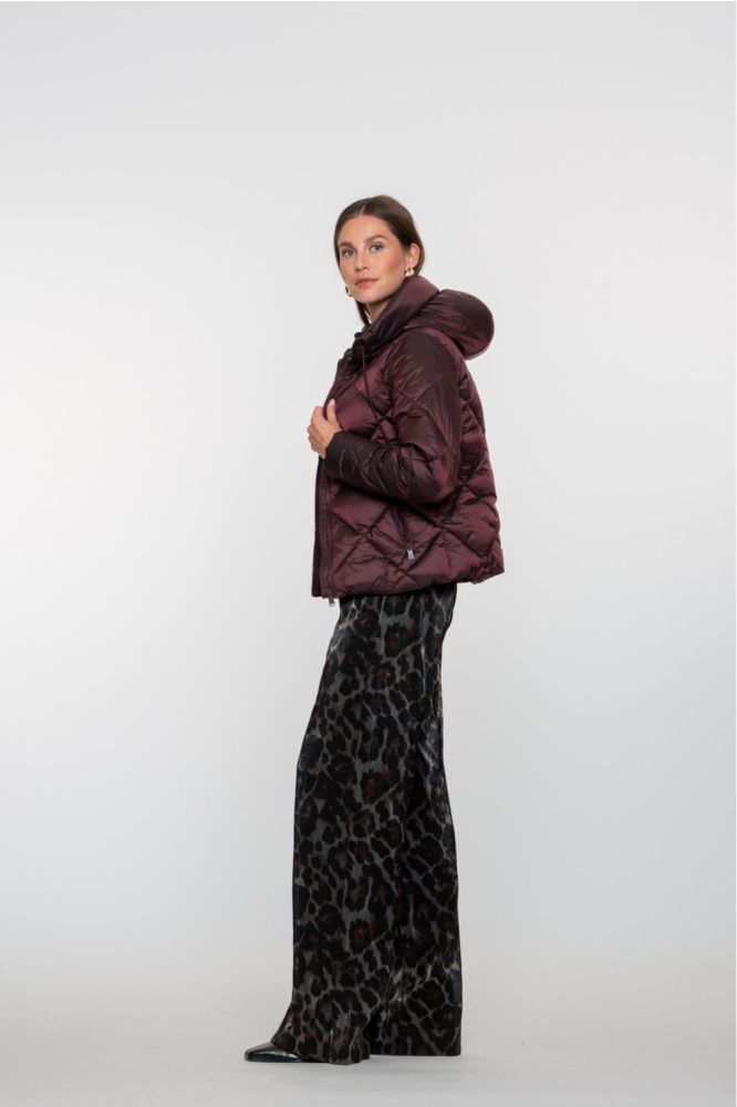 Geisha bordeaux dames jas | Model zijaanzicht