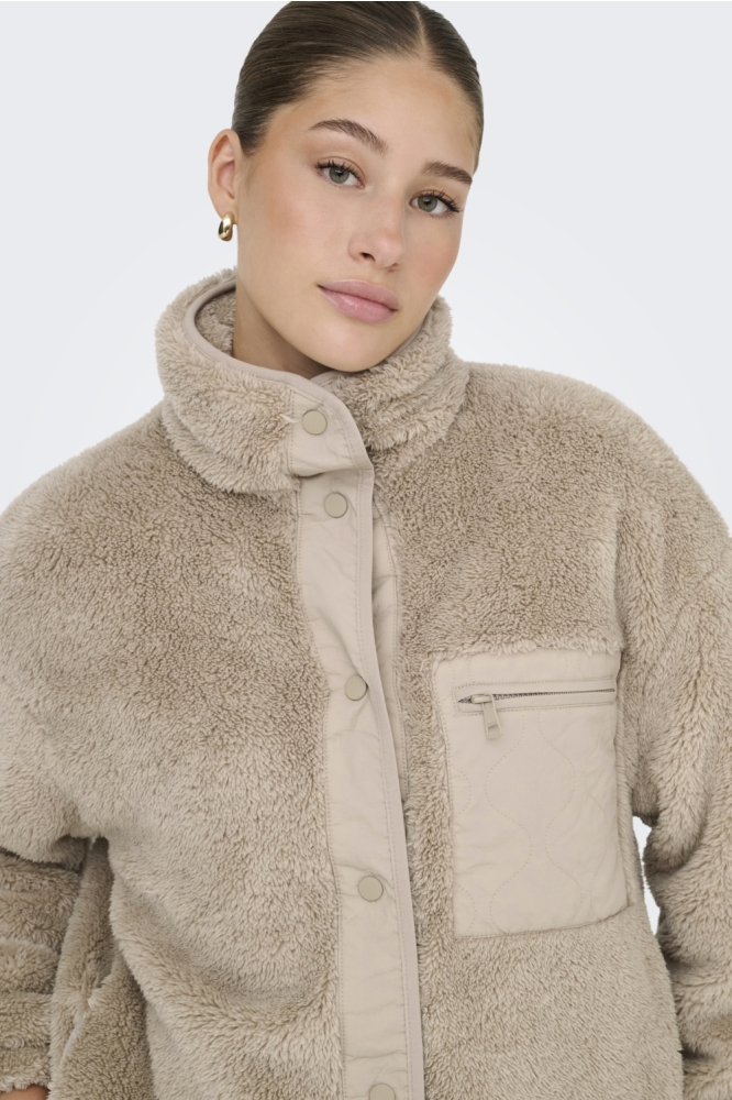 Only beige dames jas | Close up
