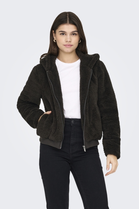 Only bruine dames jas | Model vooraanzicht