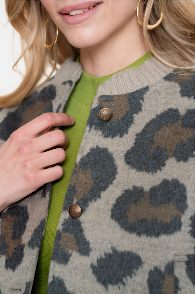 Geisha camel dames jas | Close up