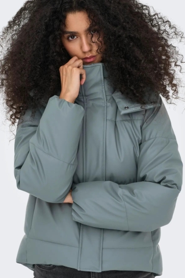 Only ONLAGNES COATED PUFFER JACKET OTW 15365796 BALSAM GREEN