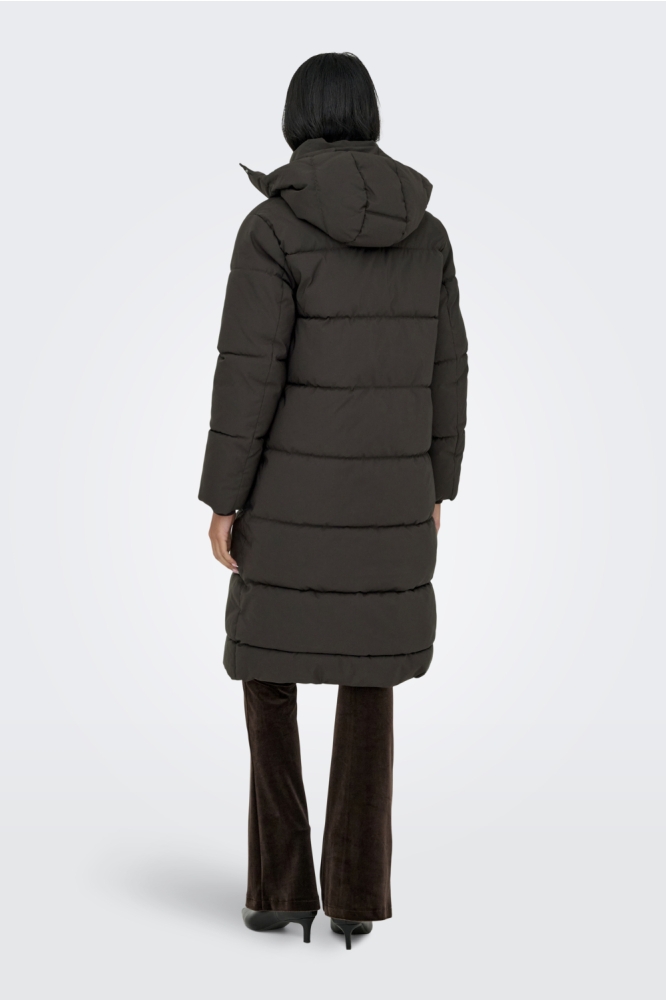 Jacqueline de Yong bruine dames jas | Model achteraanzicht