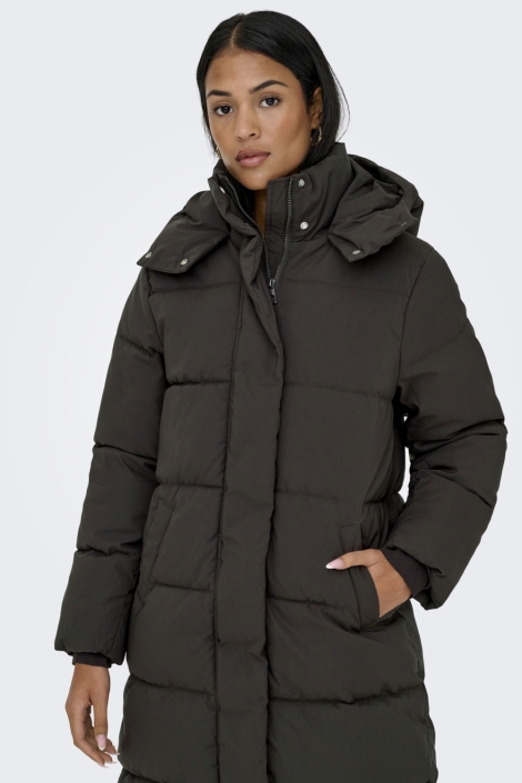 Jacqueline de Yong bruine dames jas | Model