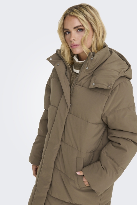 Jacqueline de Yong bruine dames jas | Model