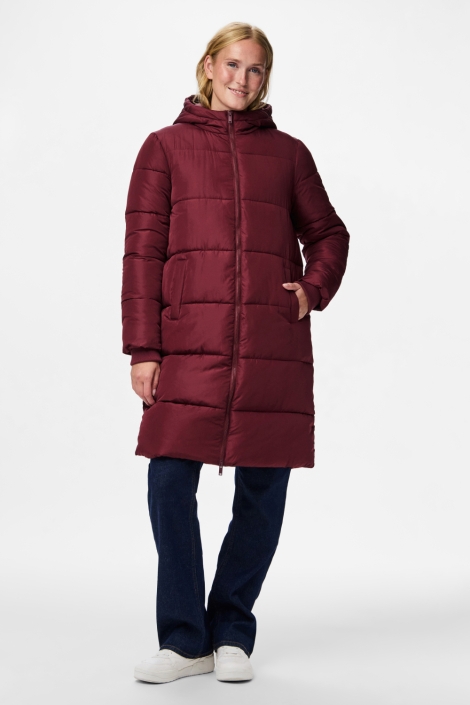 Pieces bordeaux dames jas | Model vooraanzicht