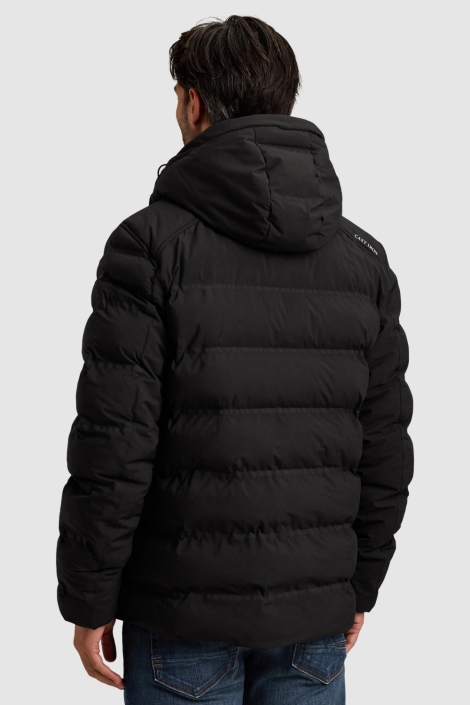 Cast Iron zwarte heren jas | Model achteraanzicht