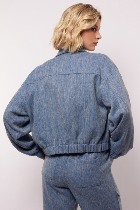 Fluresk blauwe dames jas | Model achteraanzicht