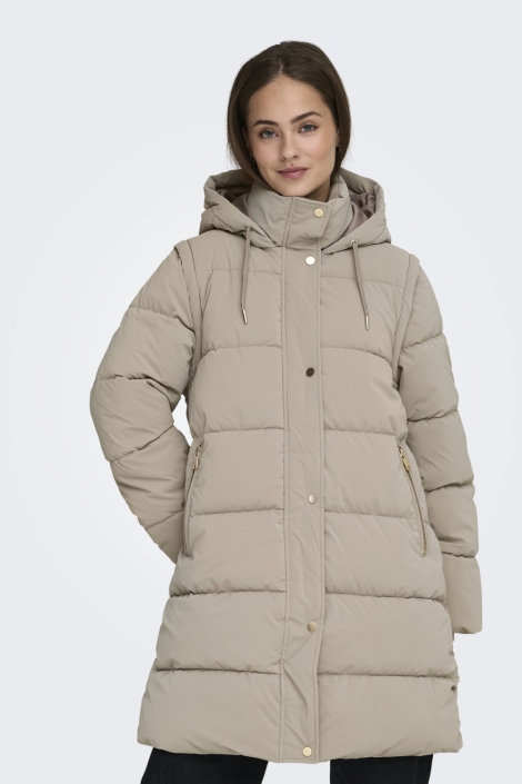 Only zand dames jas | Model vooraanzicht