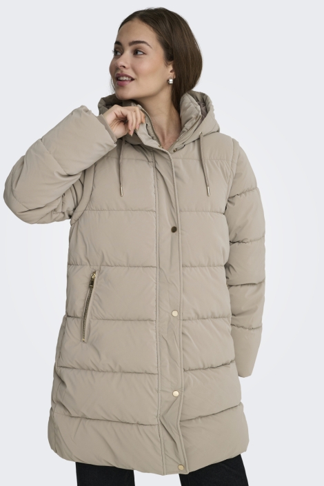 Only zand dames jas | Model vooraanzicht