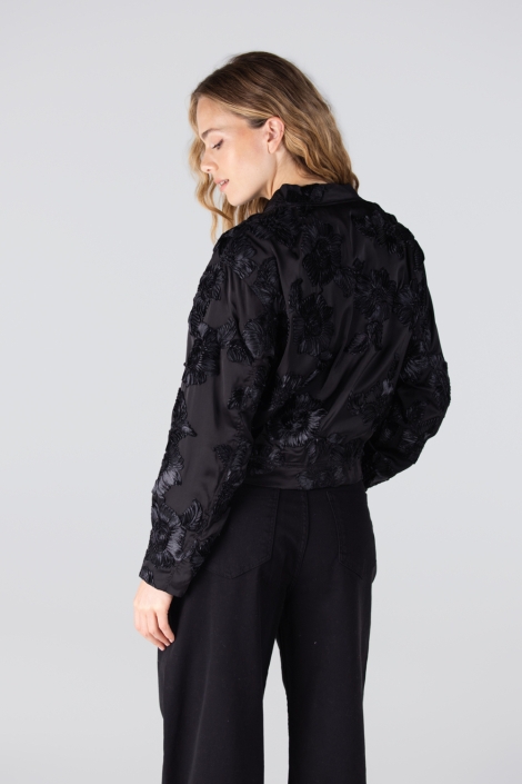 Juffrouw Jansen zwarte dames jas | Model achteraanzicht