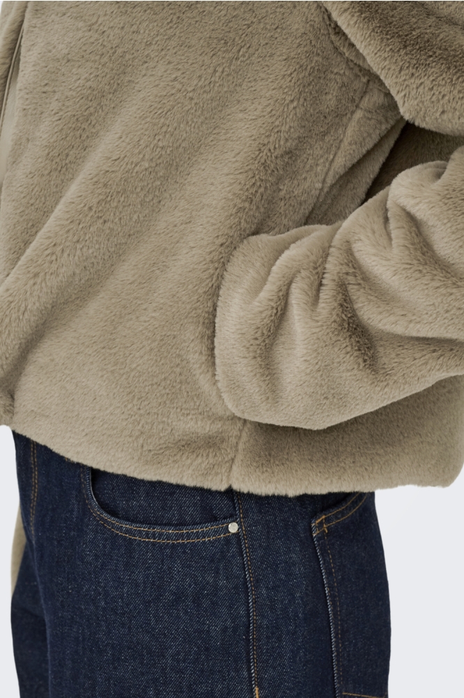 Jacqueline de Yong bruine dames jas | Close up