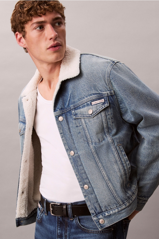 Calvin Klein blauwe heren jas | Model zijaanzicht