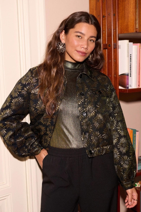 Ydence zwarte dames jas | Model vooraanzicht