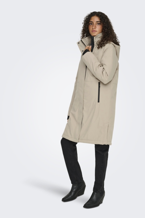 Only ecru dames jas | Model vooraanzicht