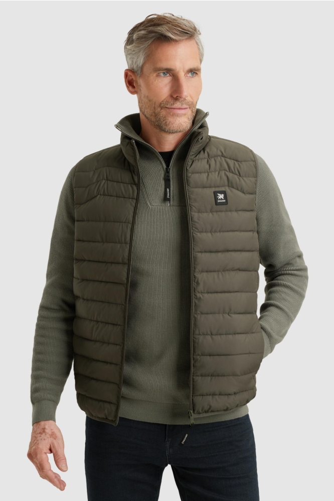 Vanguard groene heren jas | Model vooraanzicht