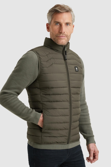 Vanguard groene heren jas | Model zijaanzicht