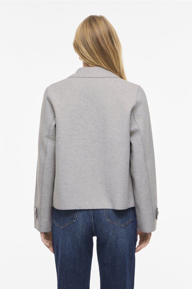 Vila grijze dames jas | Model achteraanzicht