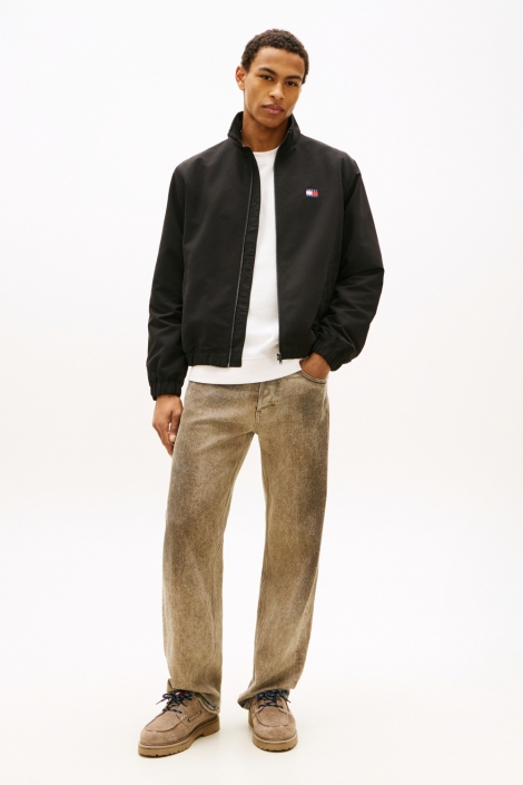 Tommy Jeans zwarte heren jas | Model