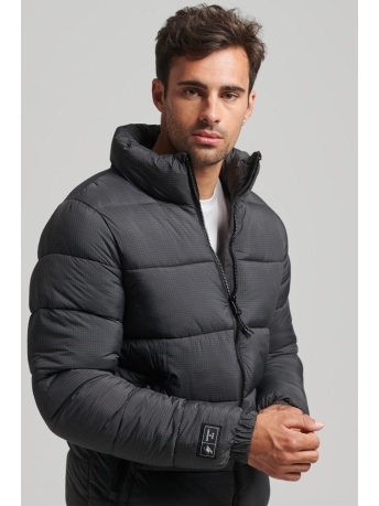 Superdry Jas NON HOODED SPORTS PUFFER M5011575A FOOTBALL GRID CHARCOAL