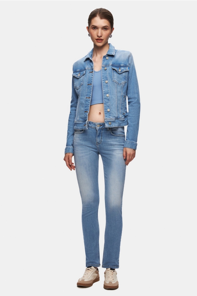 LTB blauwe dames jas | Model vooraanzicht