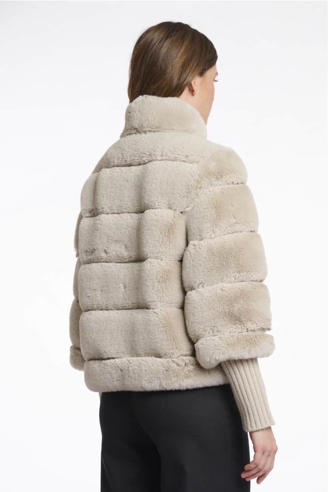 Rino & Pelle ecru dames jas | Model achteraanzicht