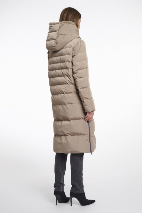 Rino & Pelle camel dames jas | Model achteraanzicht