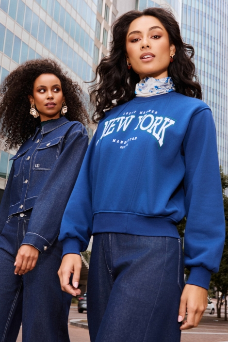 Lofty Manner blauwe dames sweater | Sfeerbeeld, In situatie