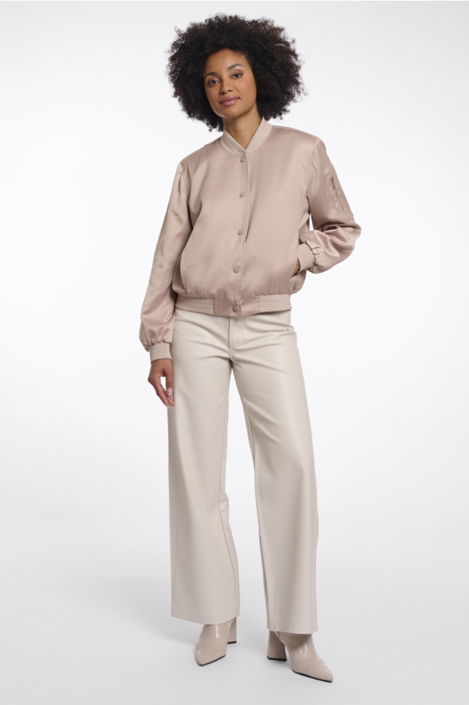 Rino & Pelle bruine dames jas | Model