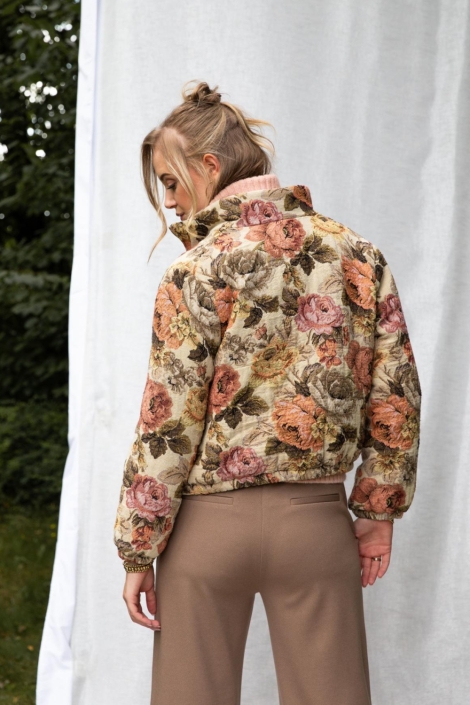 I-coni-K multi color dames jas | Model achteraanzicht
