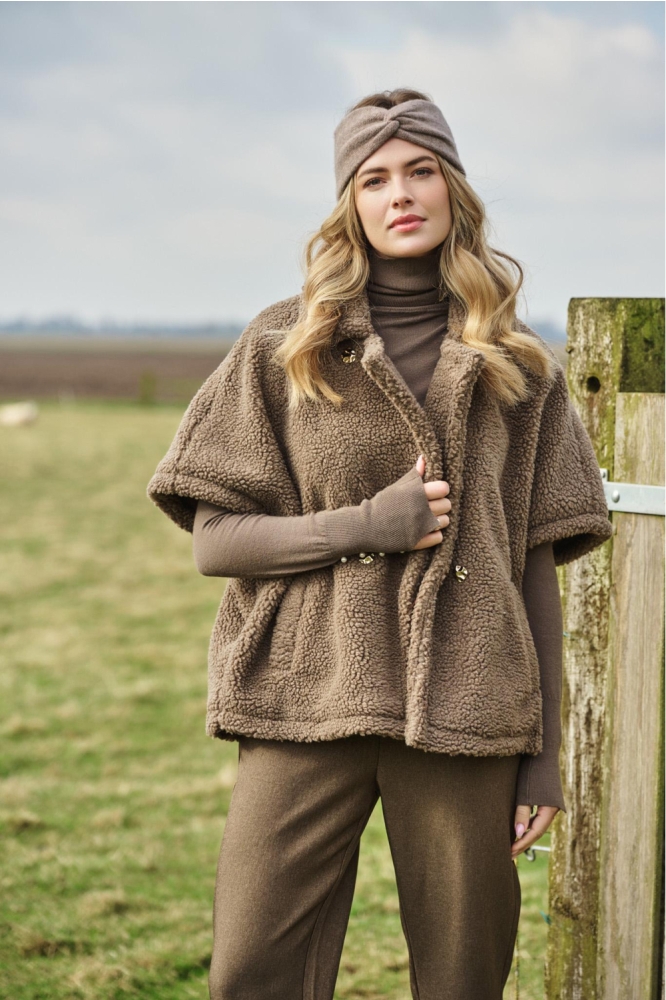 C&S The Label bruine dames jas | Sfeerbeeld, In situatie