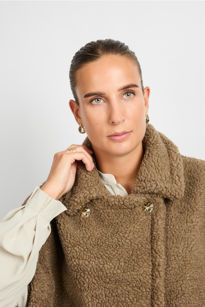 C&S The Label bruine dames jas | Close up