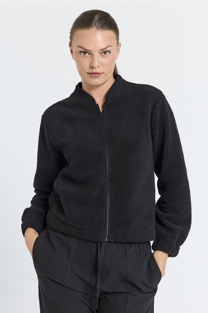 Freequent zwarte dames vest | Model vooraanzicht