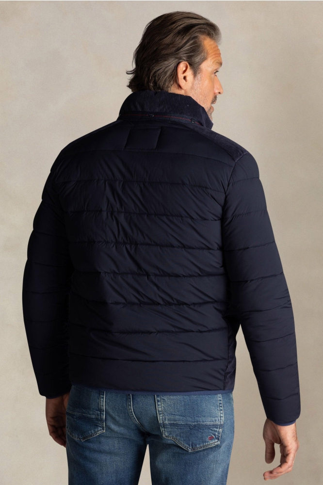 NZA blauwe heren jas | Model achteraanzicht