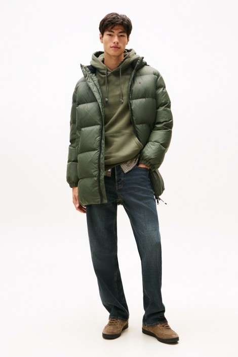 Tommy Jeans groene heren jas | Model