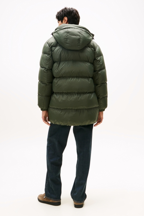 Tommy Jeans groene heren jas | Model