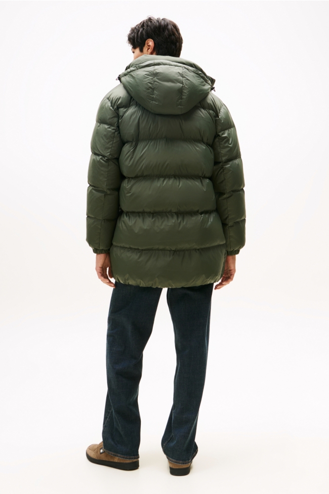 Tommy Jeans groene heren jas | Model