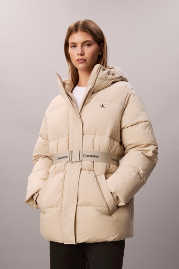 Calvin Klein BELTED MIDWEIGHT PUF LV047D507G NSU- ISLAND FOSIL